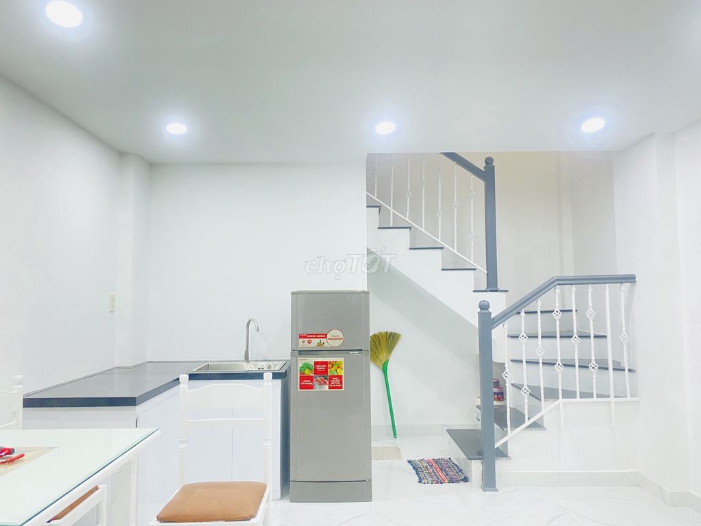 3895895 ảnh đại diện 1