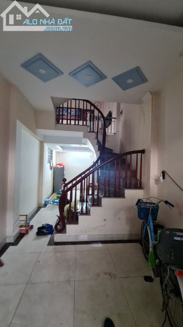 3895945 ảnh đại diện 1