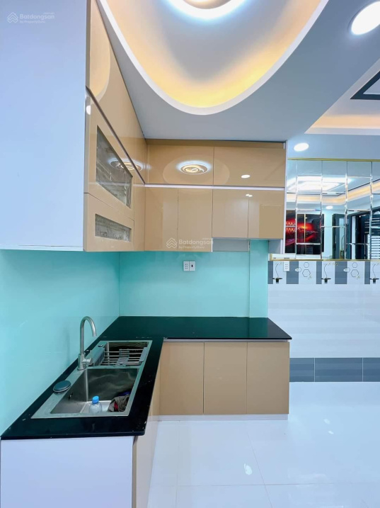 Sở Hữu Nhà Đẹp Lung Linh Khu Vip 45M2 Đoàn Văn Bơ Quận 4 Chỉ Với 4.5 Tỷ