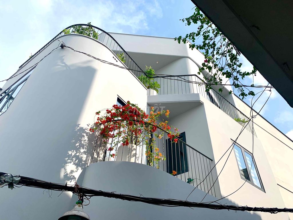 Nhà Chính Chủ Q3 - Góc 2 Mặt Hẻm Xe Hơi