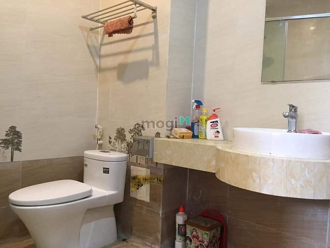 Bán Nhà Đẹp Ngụy Như Kon Tum Dt 50M2, 4 Tầng, Giá 8.3 Tỷ, Ô Tô Đỗ Cửa