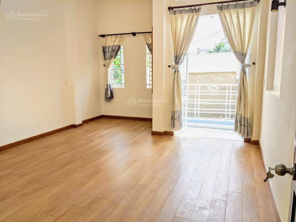 Bán Gấp Nhà Mới Bùi Văn Ba, Quận 7, 48M2, 1Tỷ330 , Shr