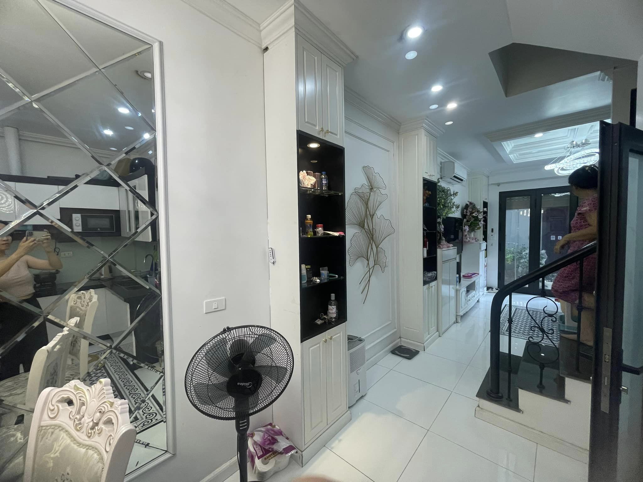 Bán ngôi nhà 78m2 phố Âu Cơ, Tây Hồ Ô tô đỗ cổng Mặt tiền Đầu tư 2 Ô tô tránh 20m 6.2 Tỷ
