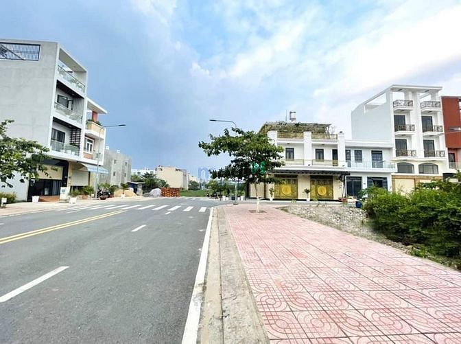 Chủ Gửi Bán Lô Đất Ngay Trung Tâm P. Thạnh Lộc-Q12 Dt 95M Giá 1 Tỷ 950
