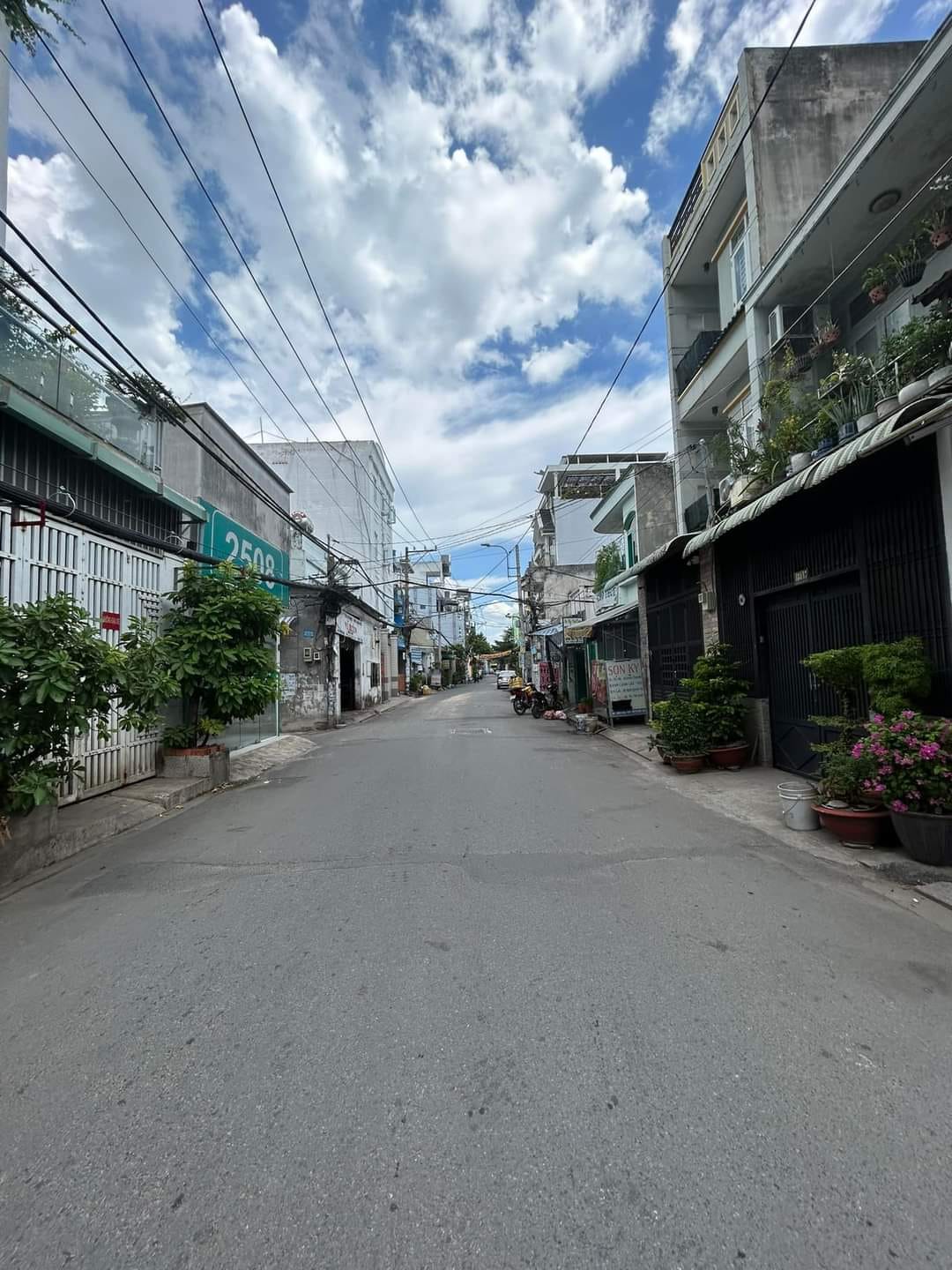 🍎NHÀ CẤP 4 - LÊ ĐÌNH CẨN - BÌNH TÂN - HẺM 8M THÔNG, KINH DOANH ĐA HỆ - 76M2 - 5.2 TỶ