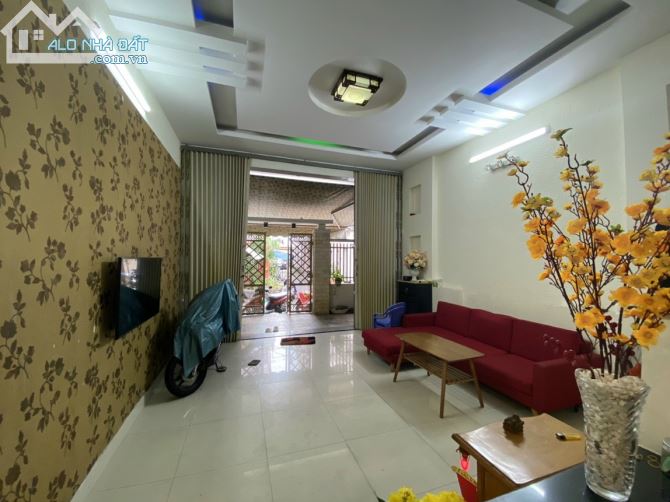 3920912 ảnh đại diện 1