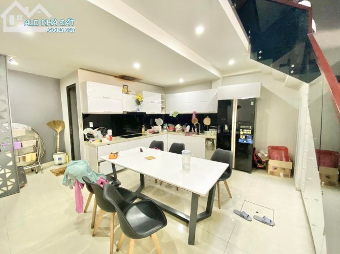 3920904 ảnh đại diện 1