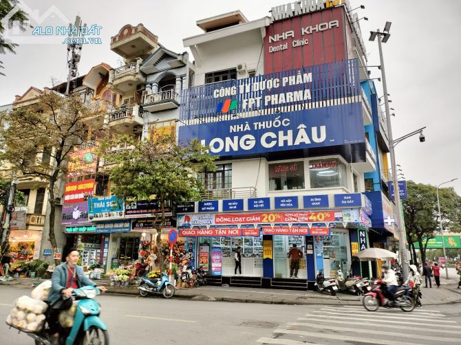 Chính Chủ Cần Bán Gấp Nhà Phố Nguyễn Thị Định 89M2 Lô Góc View Thoáng Giá 22.9 Tỷ.