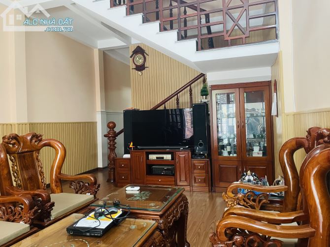 3961501 ảnh đại diện 1