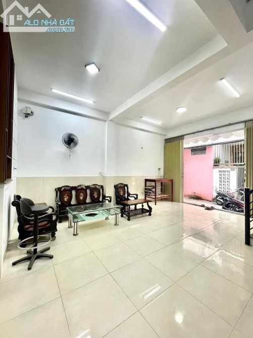 3985545 ảnh đại diện 2