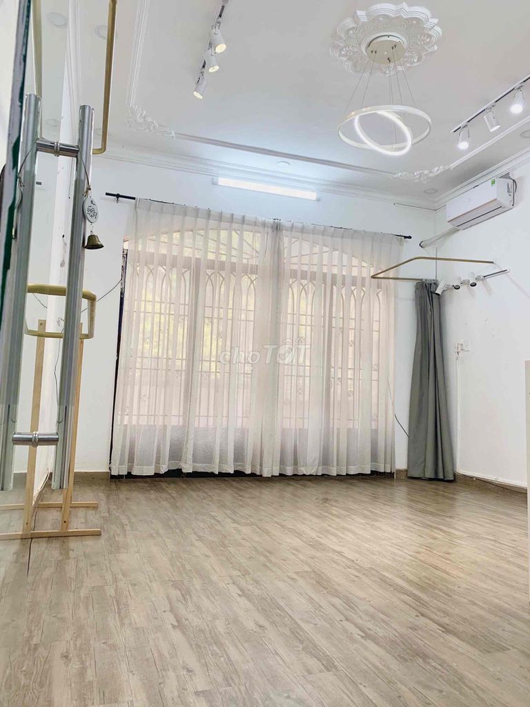 3990146 ảnh đại diện 1