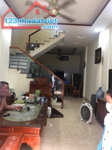 4010558 ảnh đại diện 1