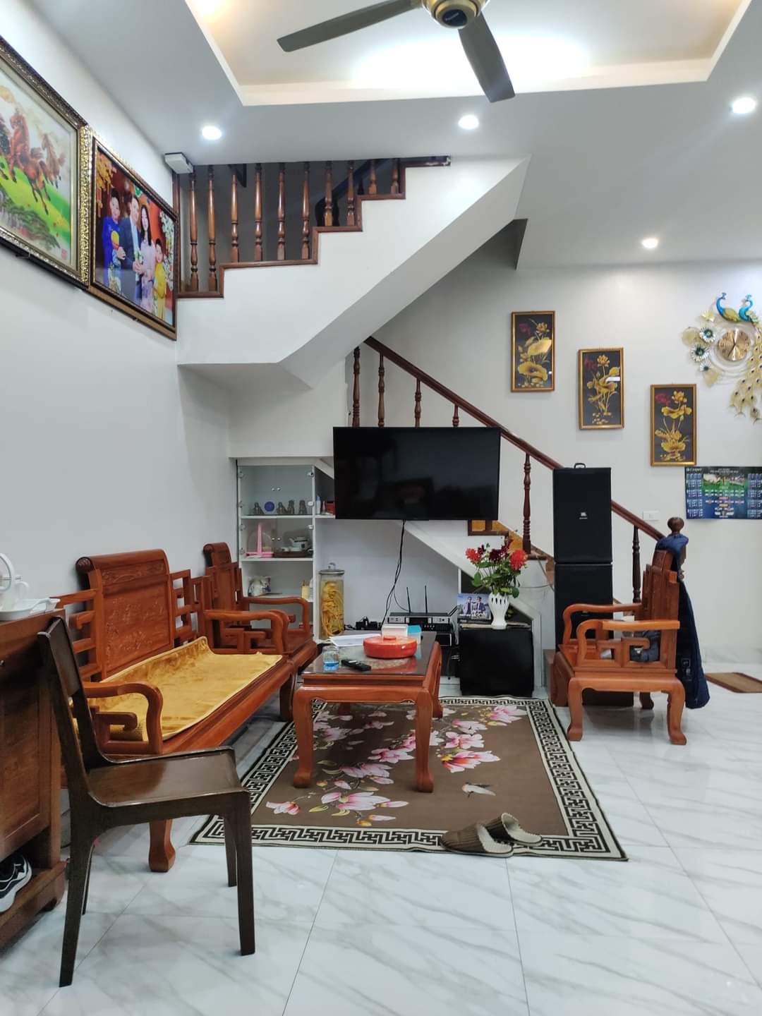 4032375 ảnh đại diện 1