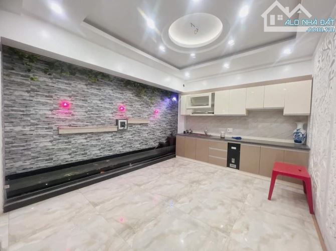 4033845 ảnh đại diện 1