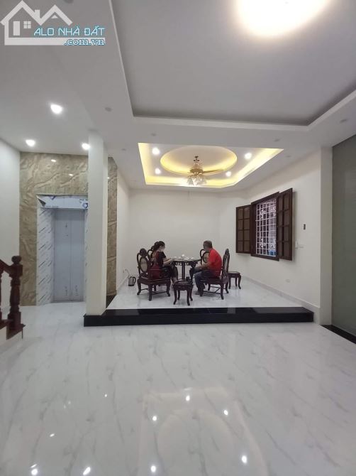 4033248 ảnh đại diện 1