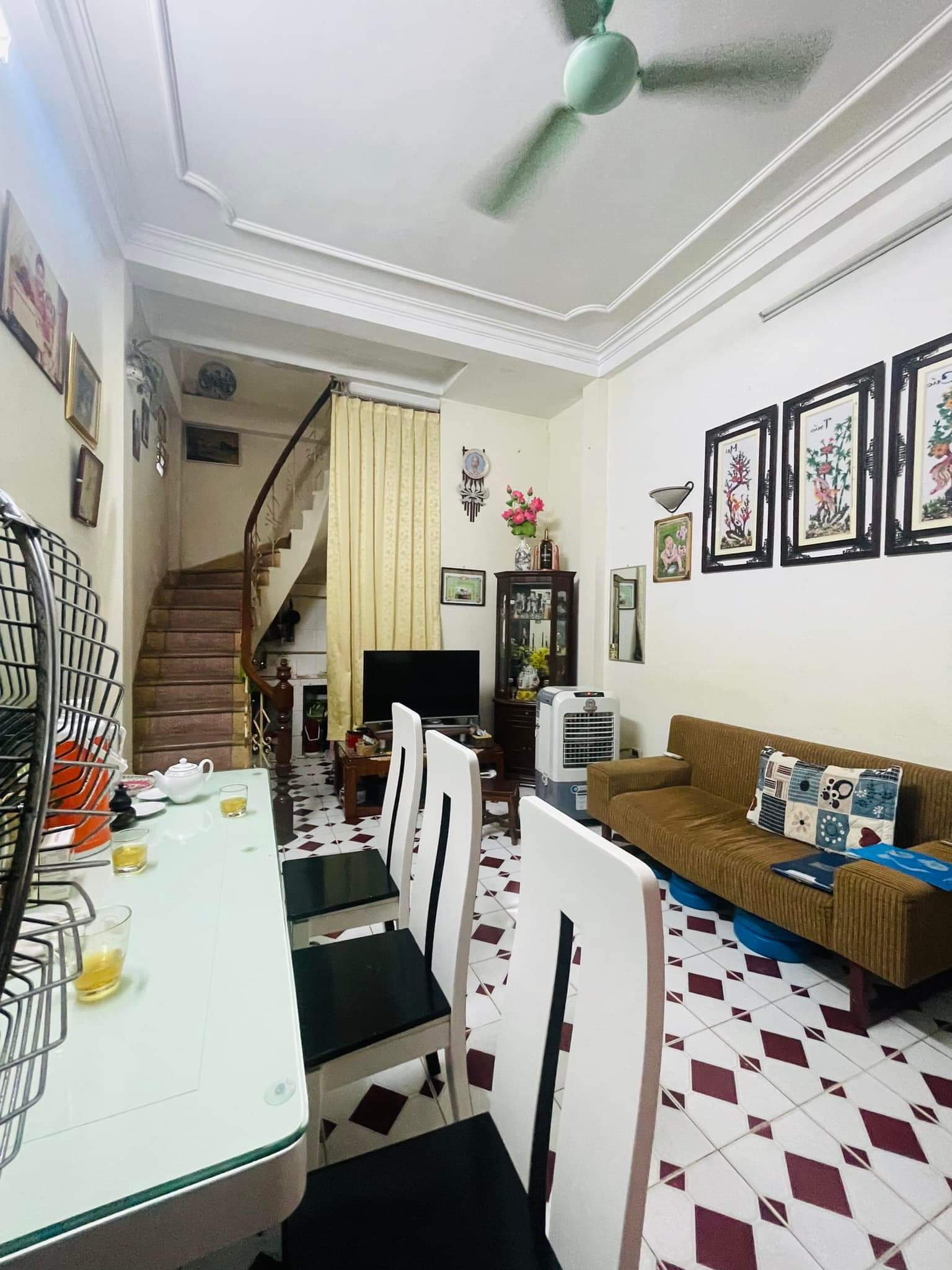 4037925 ảnh đại diện 1