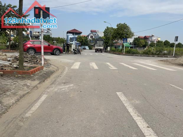 4041854 ảnh đại diện 1
