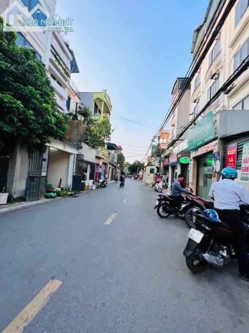 4049701 ảnh đại diện 1