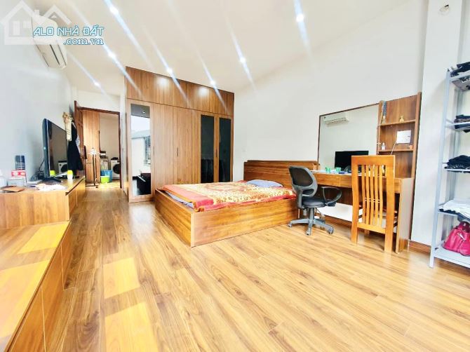 4050319 ảnh đại diện 1
