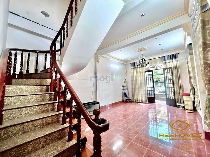 4053043 ảnh đại diện 1