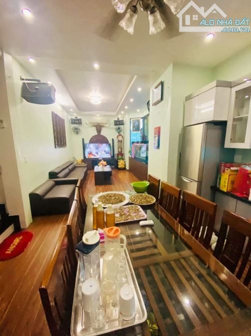 4055442 ảnh đại diện 1