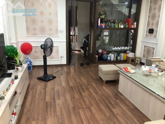 4058343 ảnh đại diện 2