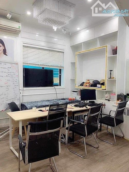 4058361 ảnh đại diện 2