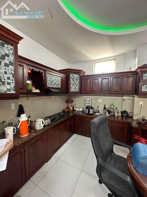 4057712 ảnh đại diện 1