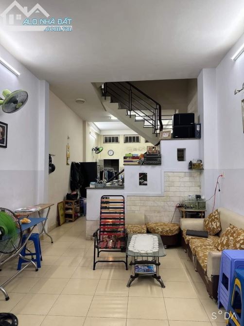 4057714 ảnh đại diện 1