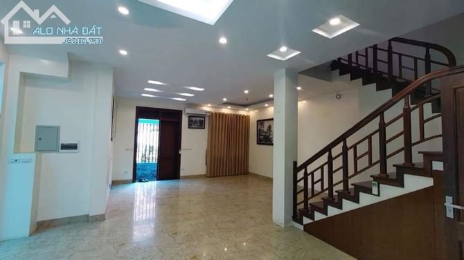 4057020 ảnh đại diện 1