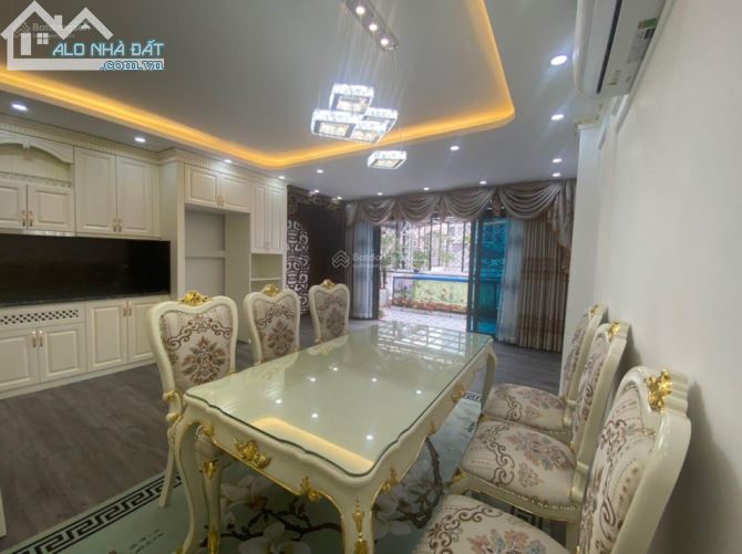 4061370 ảnh đại diện 1