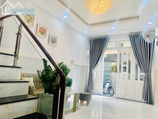4059996 ảnh đại diện 1