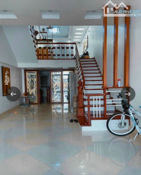 4060831 ảnh đại diện 1