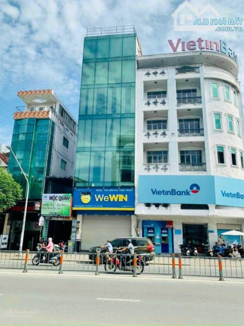 4068652 ảnh đại diện 1