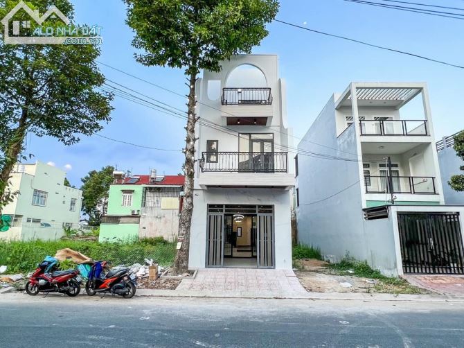 4068523 ảnh đại diện 1