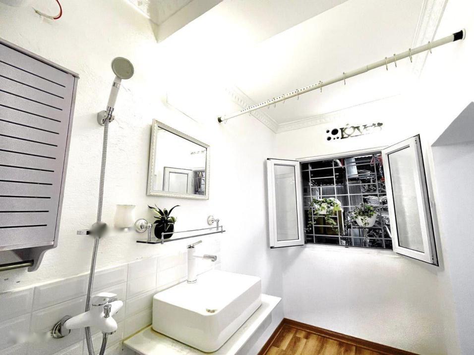 4073281 ảnh đại diện 2
