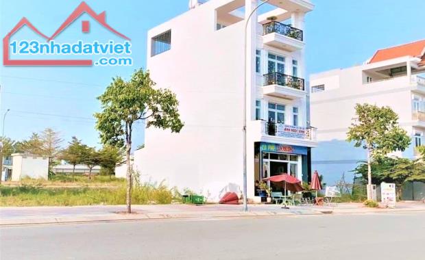 4077771 ảnh đại diện 1
