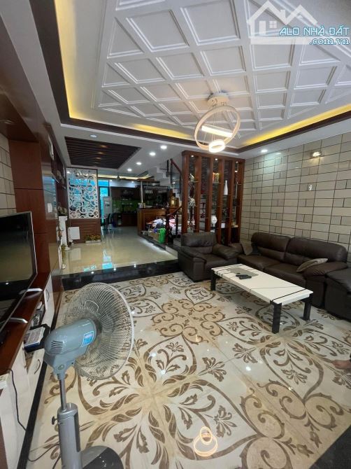 4076057 ảnh đại diện 1