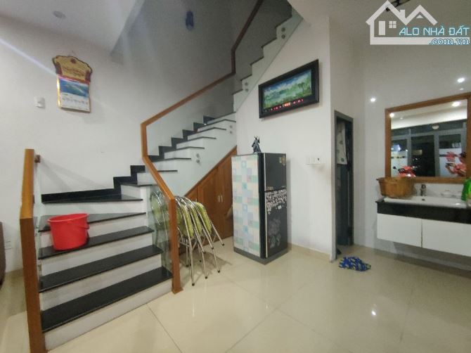 4093915 ảnh đại diện 1