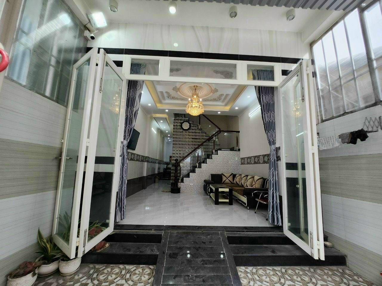 4093872 ảnh đại diện 1