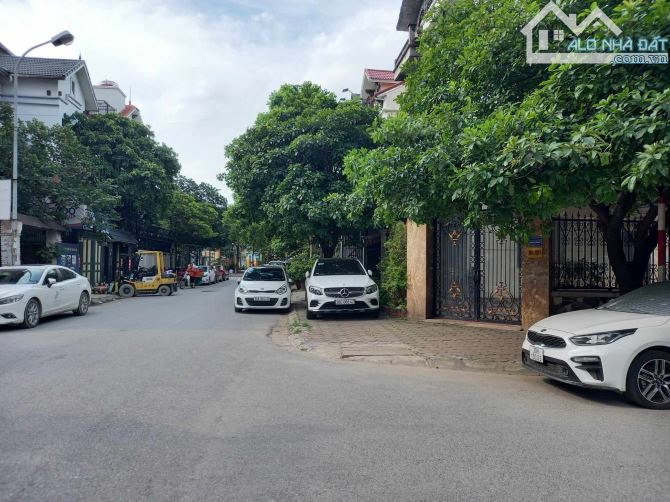 4090857 ảnh đại diện 1