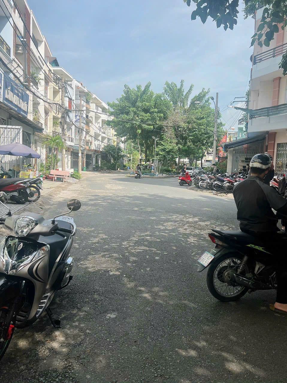 4092485 ảnh đại diện 1