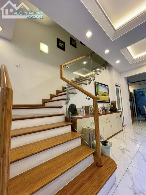 4099540 ảnh đại diện 2