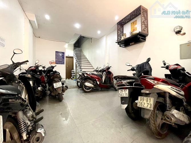 4111445 ảnh đại diện 2