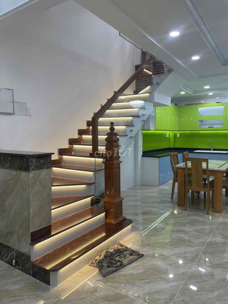 4148632 ảnh đại diện 1
