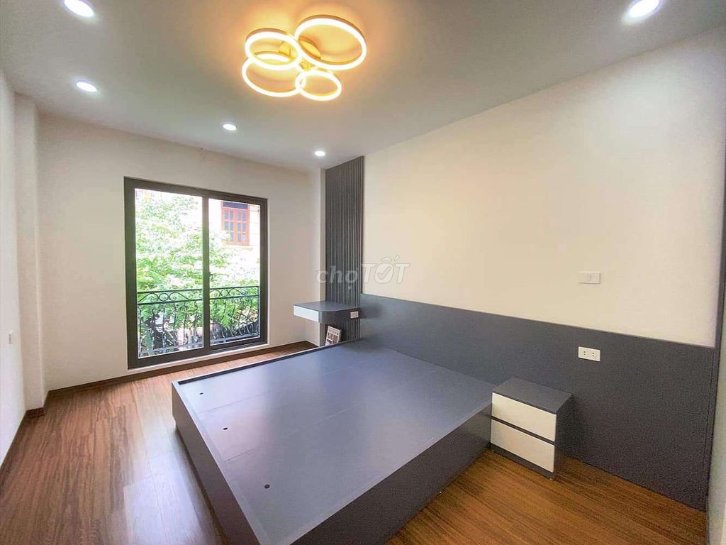 4172043 ảnh đại diện 1