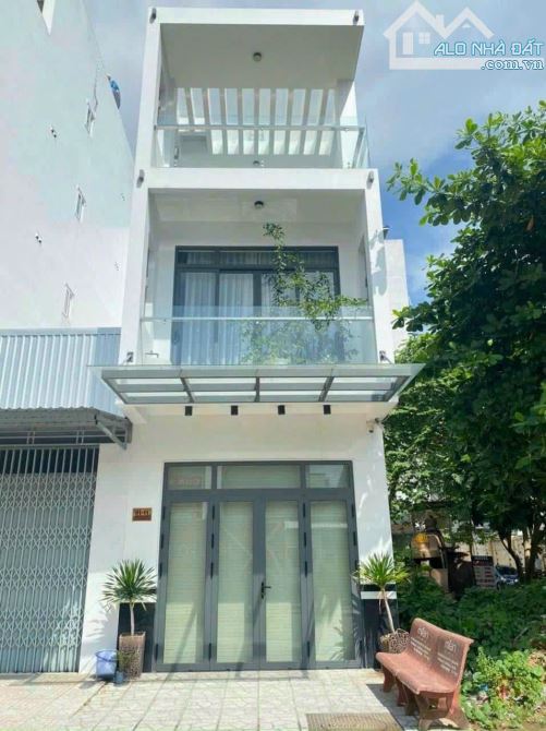 4174560 ảnh đại diện 1