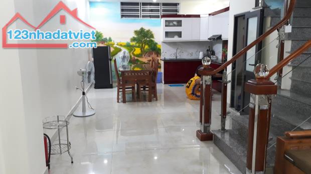 4176030 ảnh đại diện 1