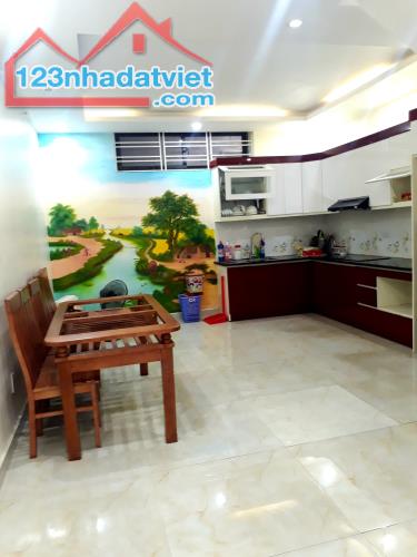 4176030 ảnh đại diện 1