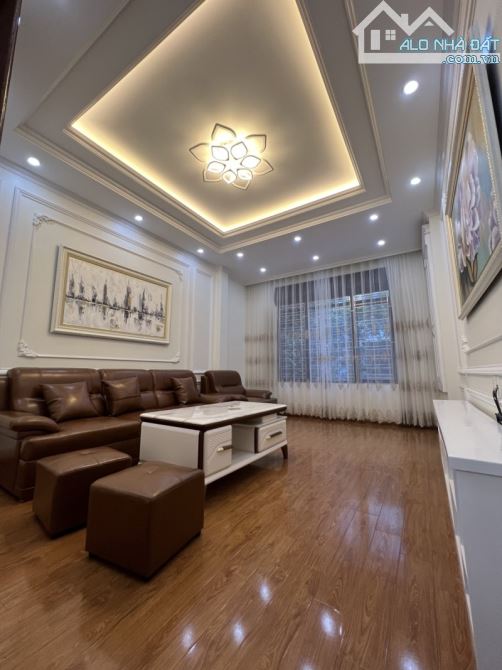 4193095 ảnh đại diện 1